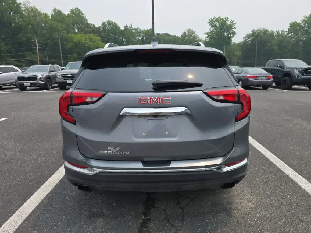 Used 2019 Satin Steel Metallic GMC SLT image 6