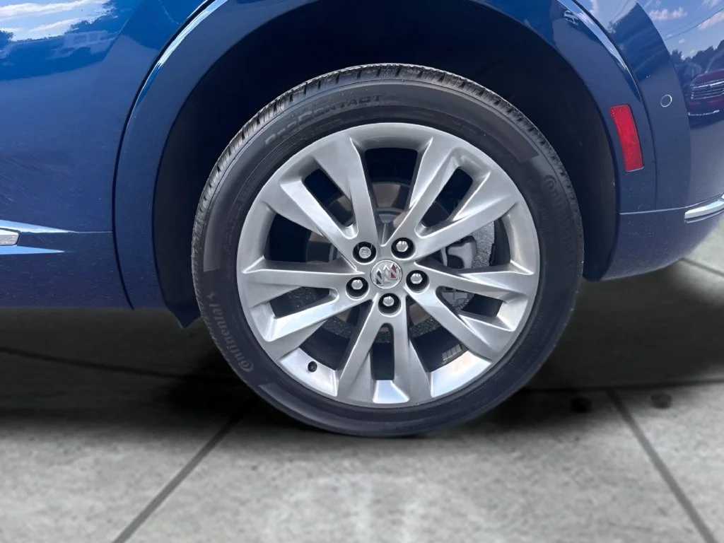 Used 2022 Blue Buick Avenir image 29