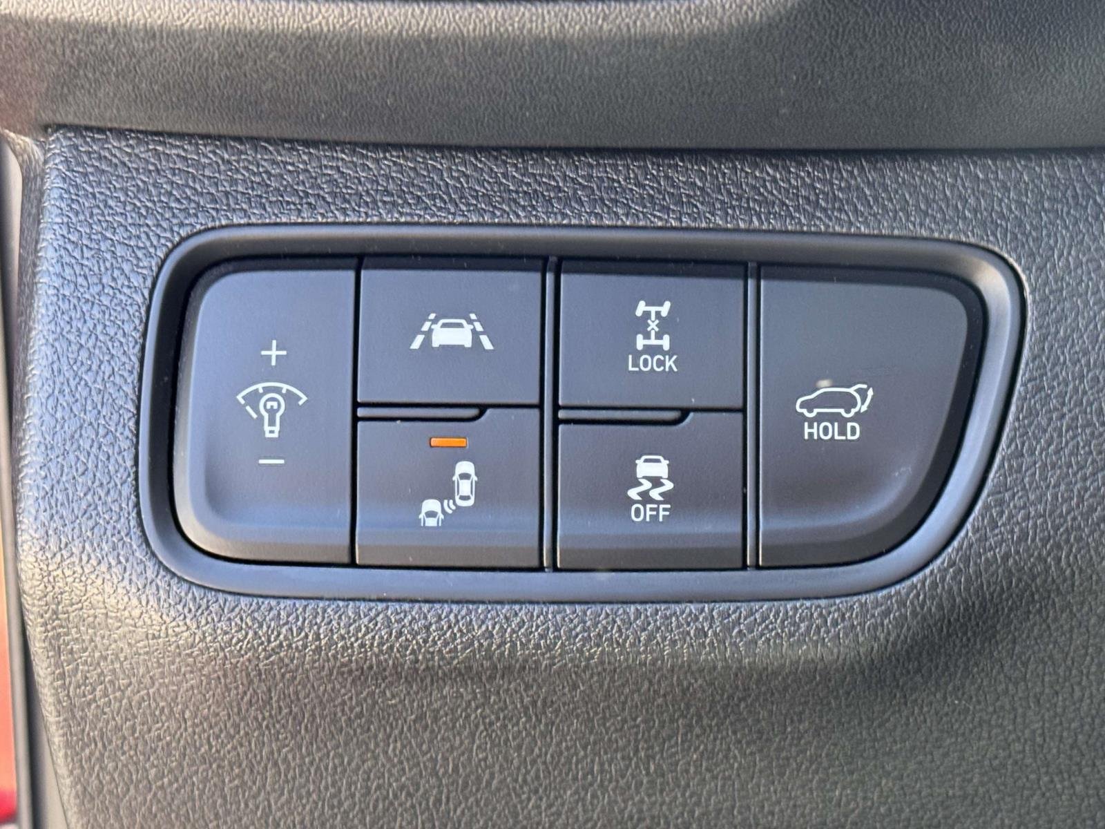 2020 Hyundai Santa Fe SEL - Photo 17