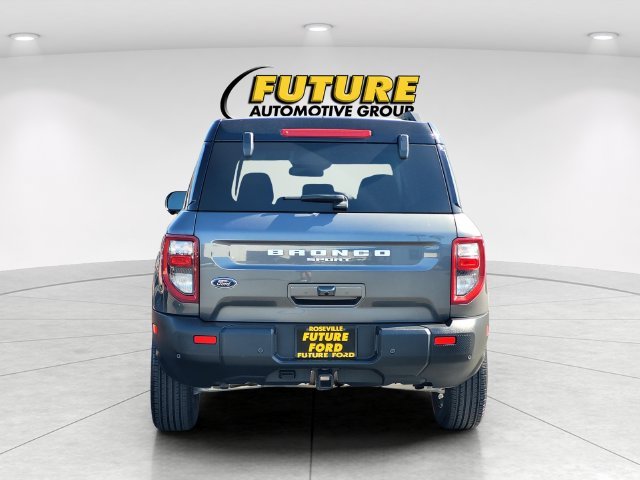 Used 2025 Gray Ford Badlands image 5