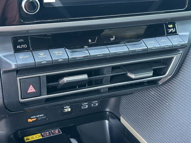 Certified Used 2025  Toyota SE image 32