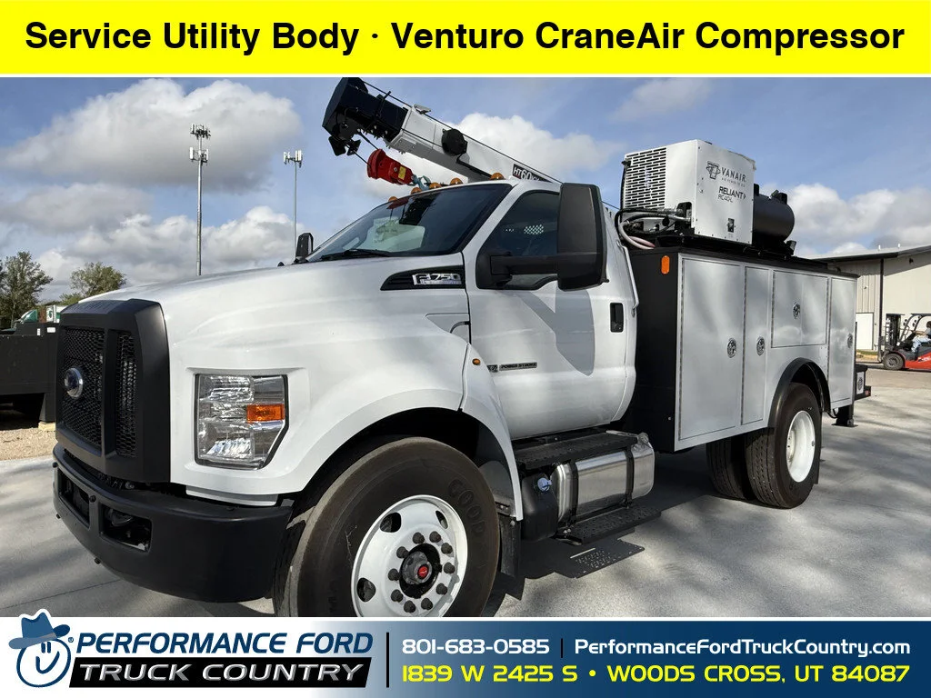 New 2025 Oxford White Ford Base image 1