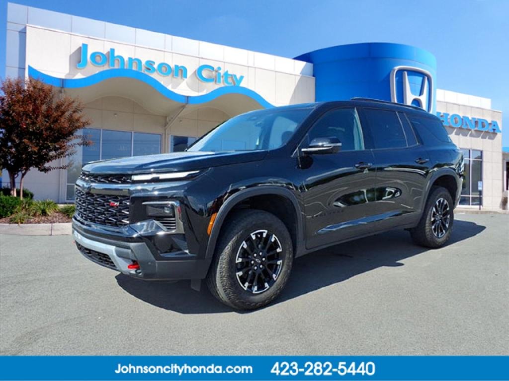 Used 2026 MOSAIC BLACK META Chevrolet AWD Z71 image 1