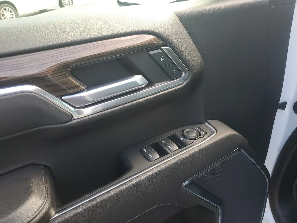 Used 2023 White Chevrolet LT Trail Boss image 11