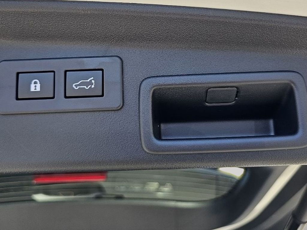 New 2026 CRYSTAL WHITE PEARL Subaru Limited XT image 14