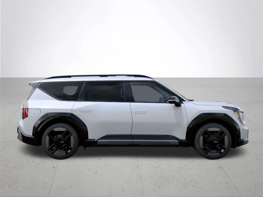 New 2026 Glacial White Pearl Kia GT-Line AWD image 7