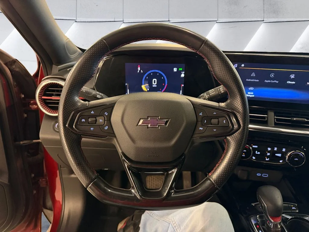 Used 2024 Red Chevrolet 2RS image 9