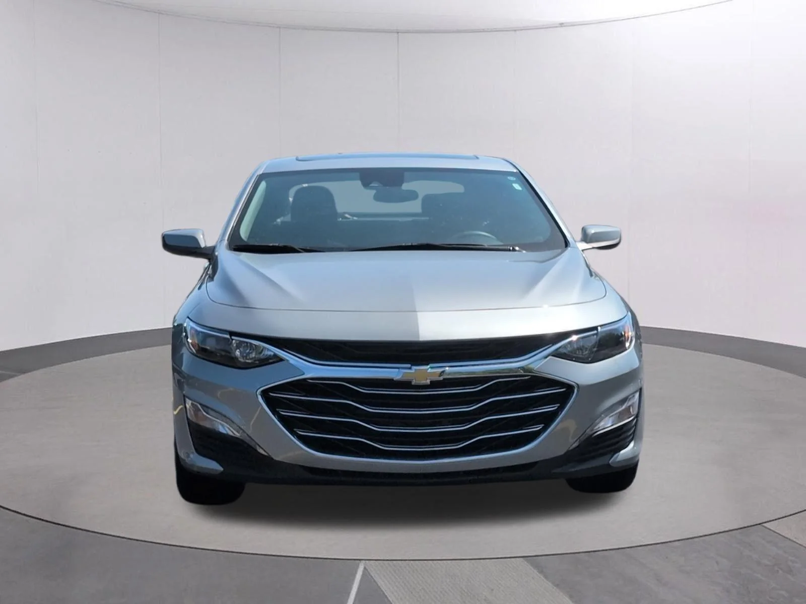 Used 2024 Sterling Gray Metallic Chevrolet LT image 10