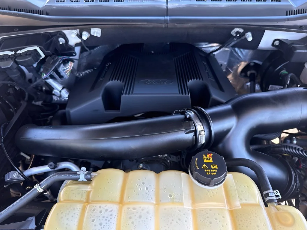 Used 2019  Ford XL image 34