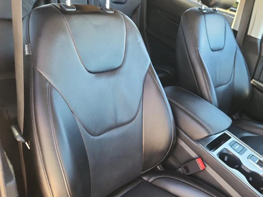 Used 2022 Silver Ford Titanium image 16