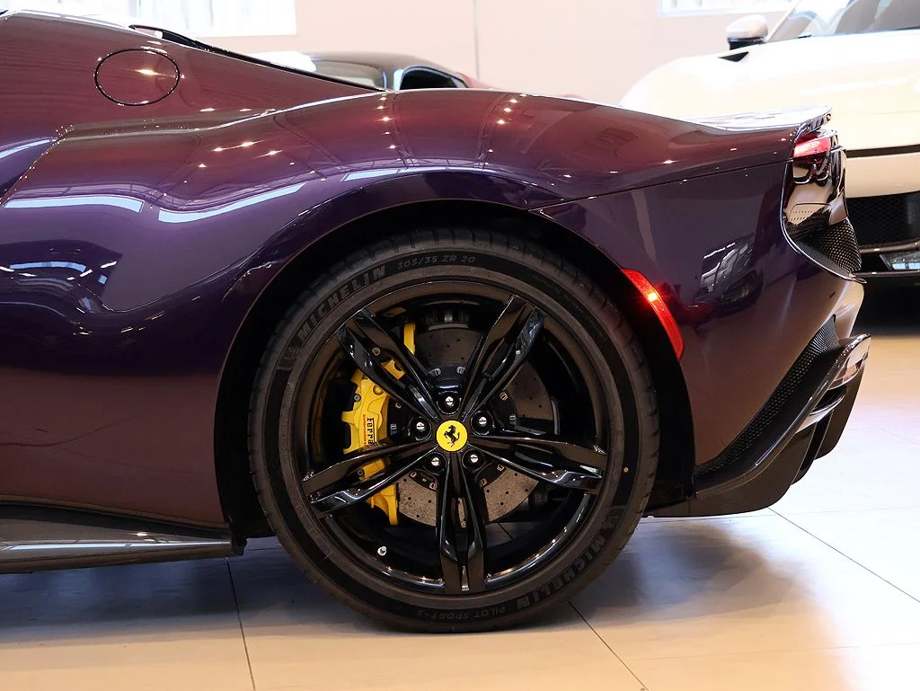 Certified Used 2025 Viola Hong Kong Ferrari  image 40