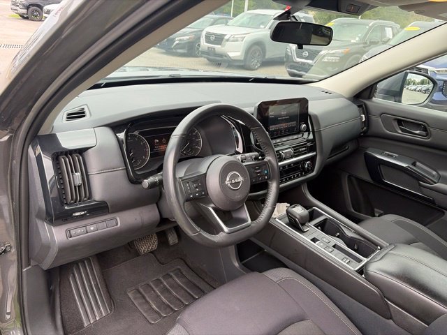 Used 2024 Gray Nissan SV image 26