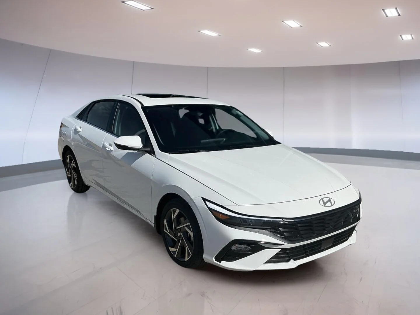 New 2026 White Hyundai Luxury image 1