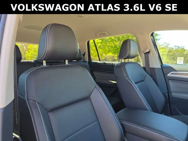 2023 Volkswagen Atlas SE w/Tech - Photo 11