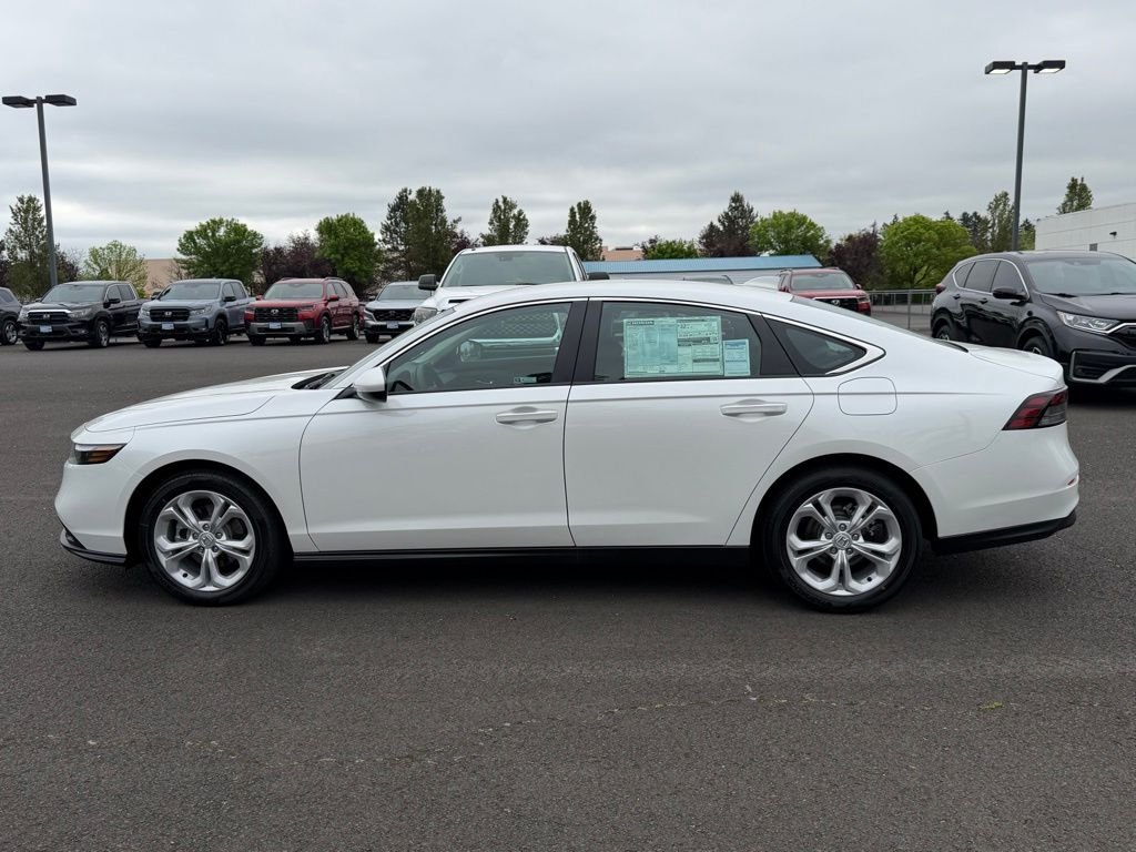 New 2026 Platinum White Pearl Honda LX image 5