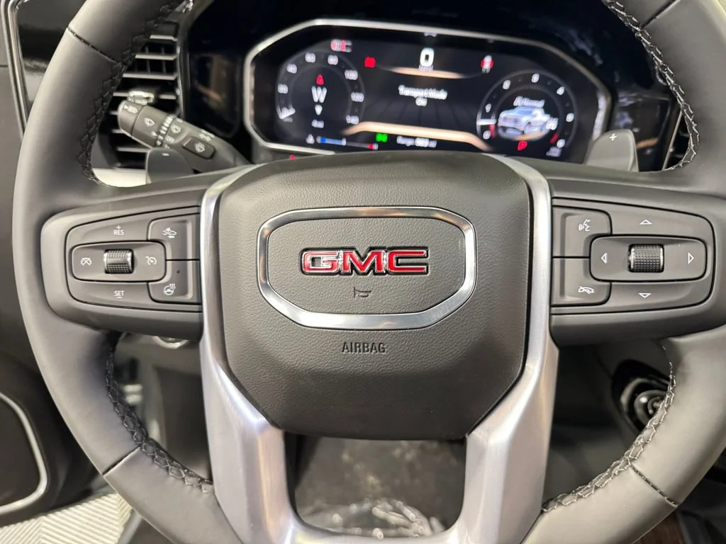 New 2026 Sterling Metallic GMC Elevation image 15