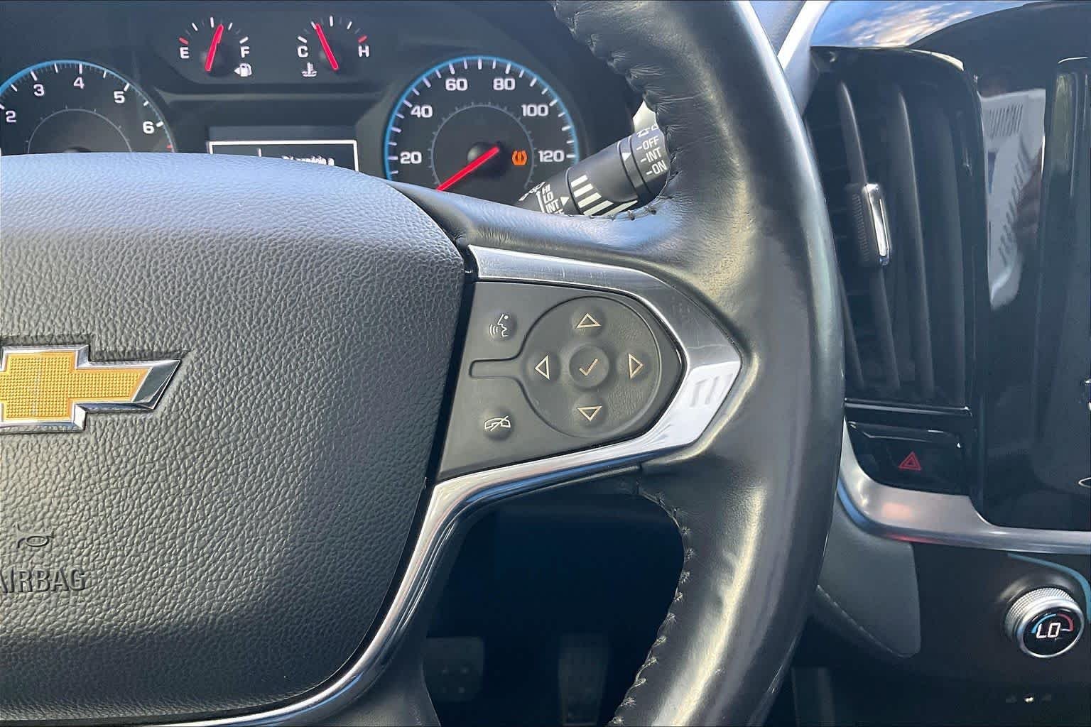 Used 2018 Summit White Chevrolet LT Cloth image 24