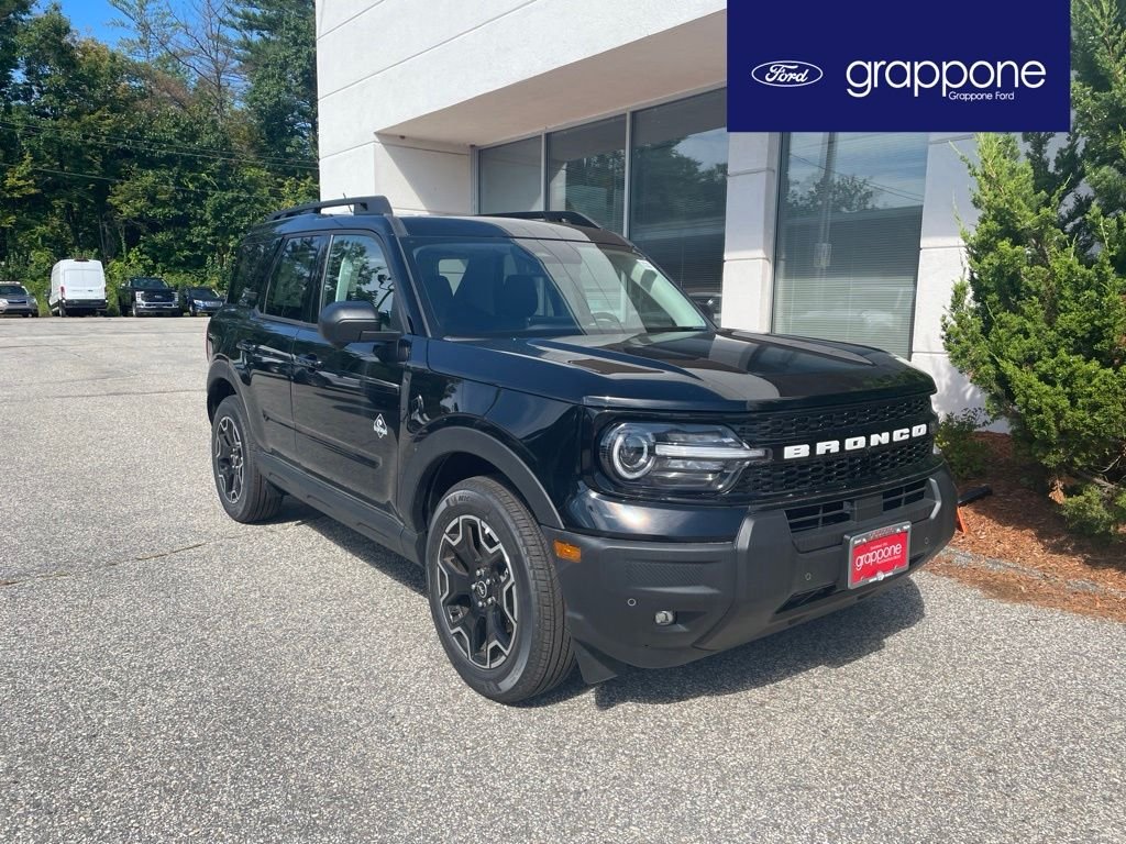 New 2025 Shadow Black Ford Outer Banks® image 1