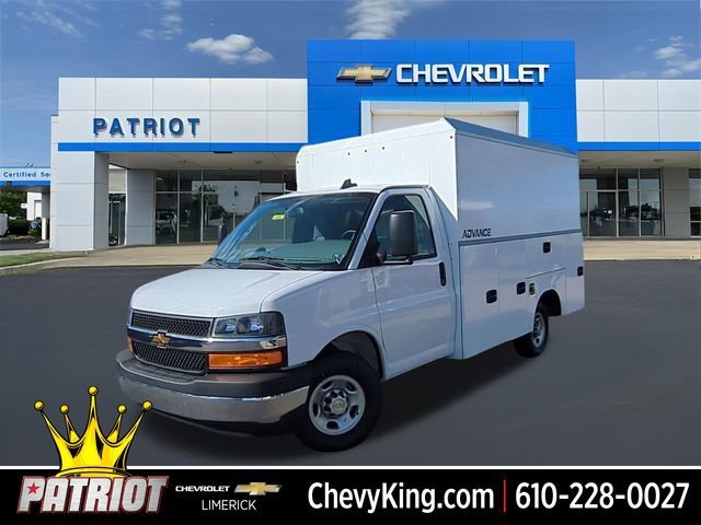 2025 Chevrolet Express 3500 139" WB's photo