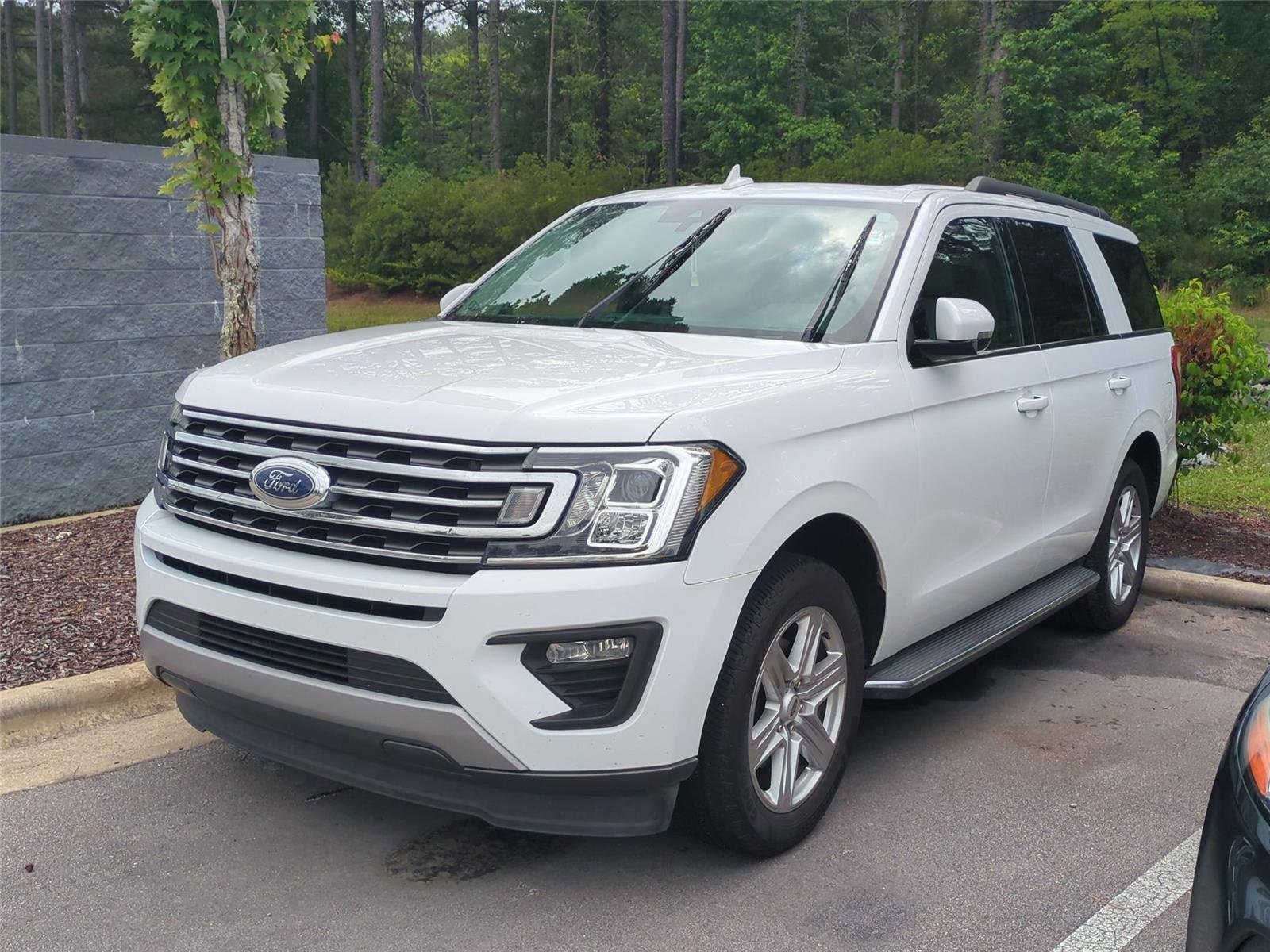 2020 Ford Expedition XLT's photo