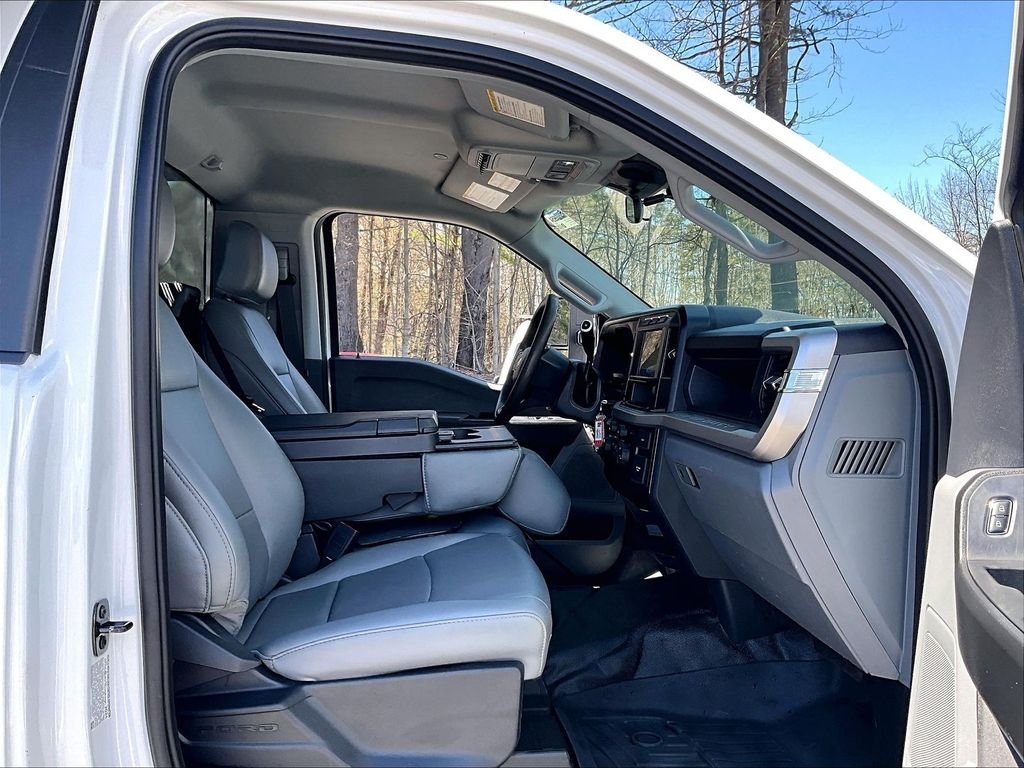Used 2024 Oxford White Ford XL image 14