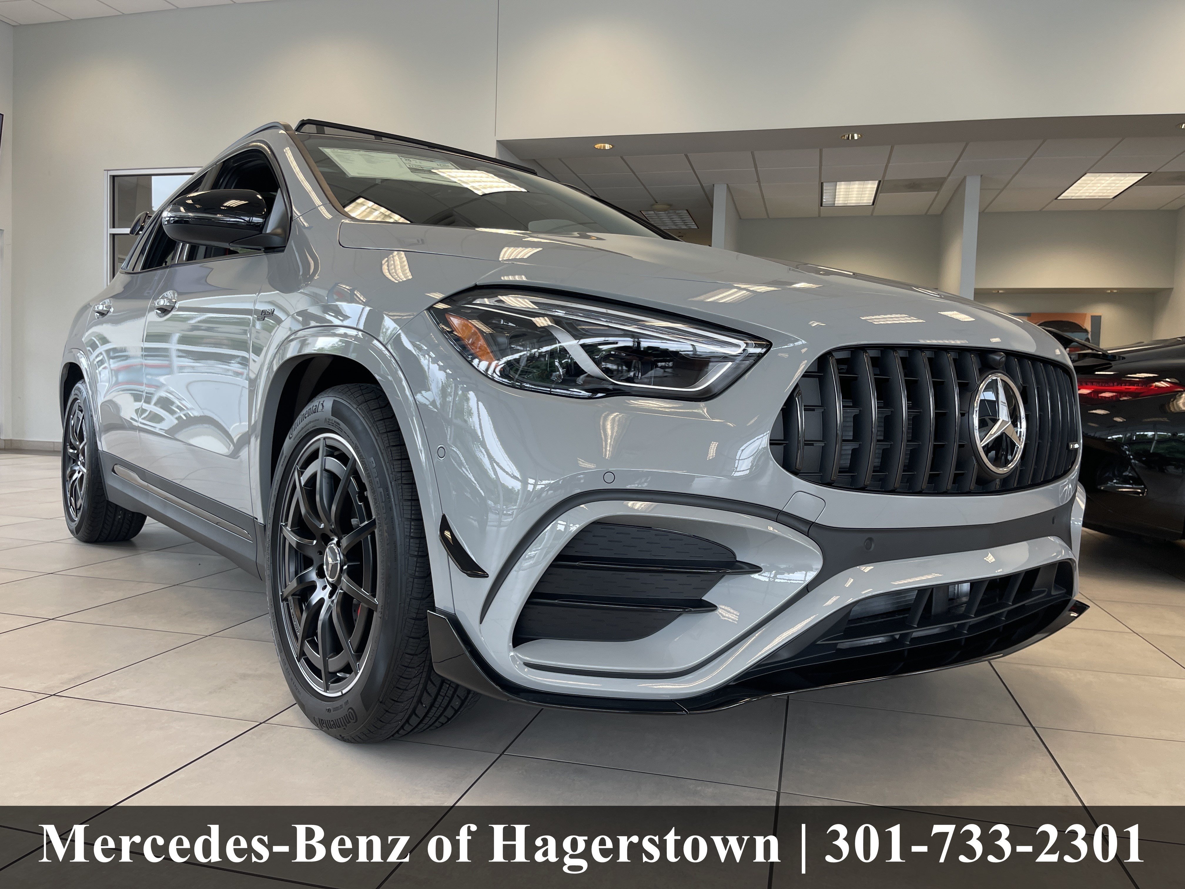 New 2026 MANUFAKTUR Alpine Grey Mercedes-Benz AMG® GLA 35 4MATIC SUV image 1