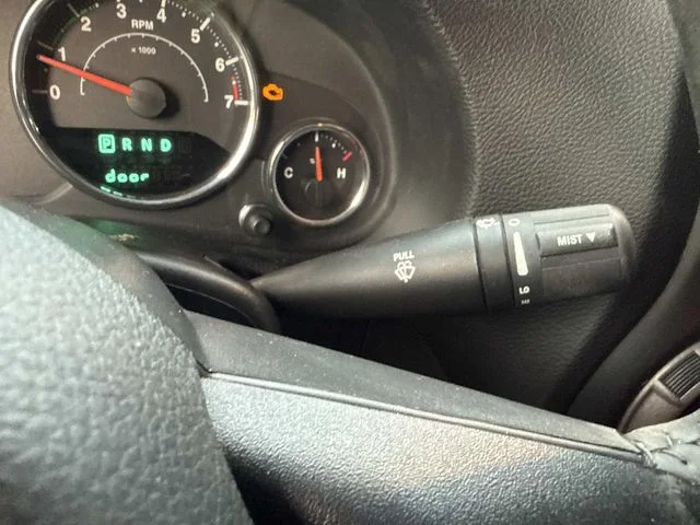 Used 2015 Gray Jeep Unlimited Sport image 33