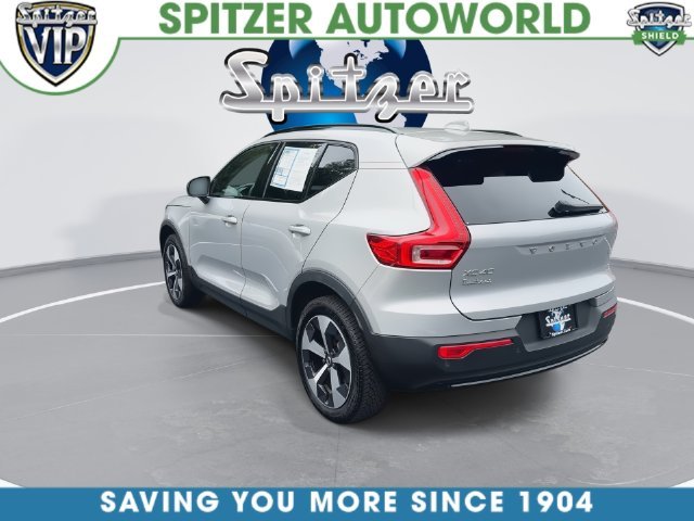 2023 Volvo XC40 Plus - Photo 13