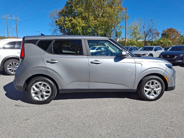 Used 2023 Gray Kia LX image 7