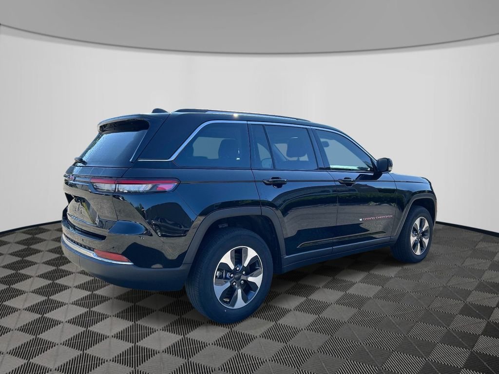 Used 2022 Black Jeep 4xe image 5