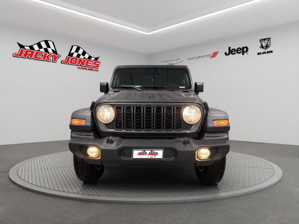 New 2026 Granite Crystal Metallic Clearcoat Jeep Sport S image 13