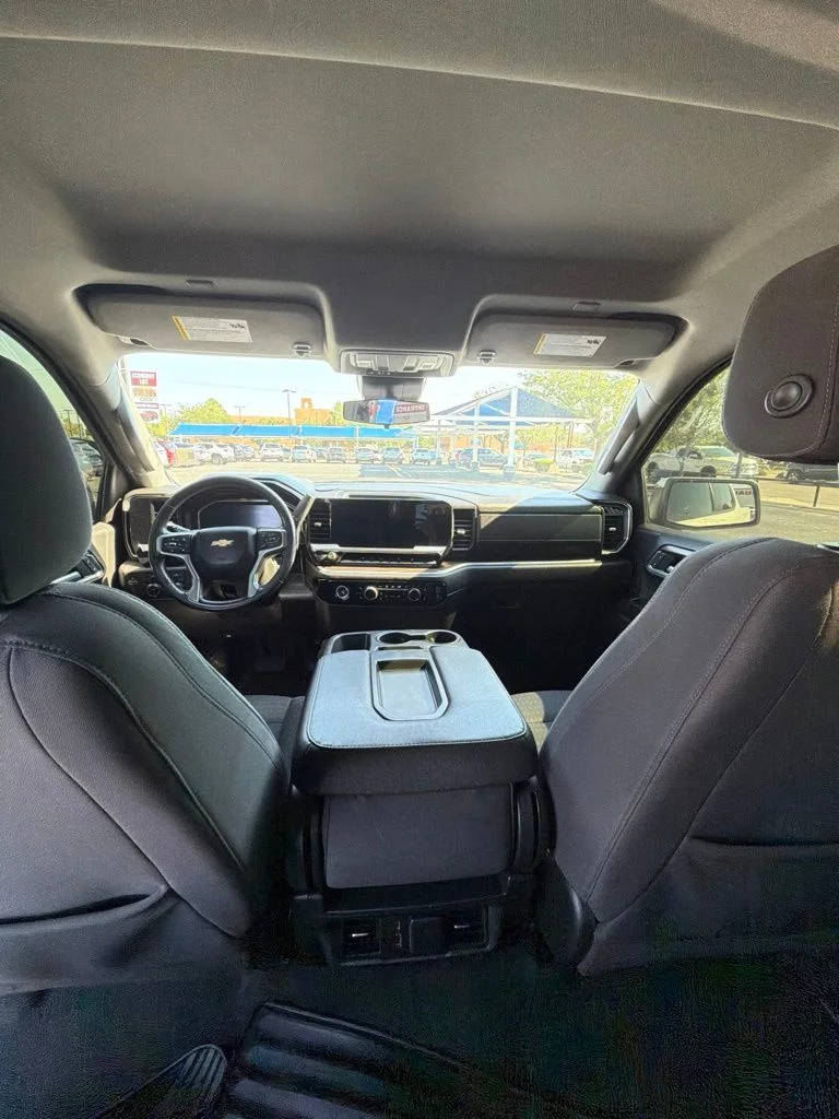 2023 Chevrolet Silverado 1500 LT - Photo 5