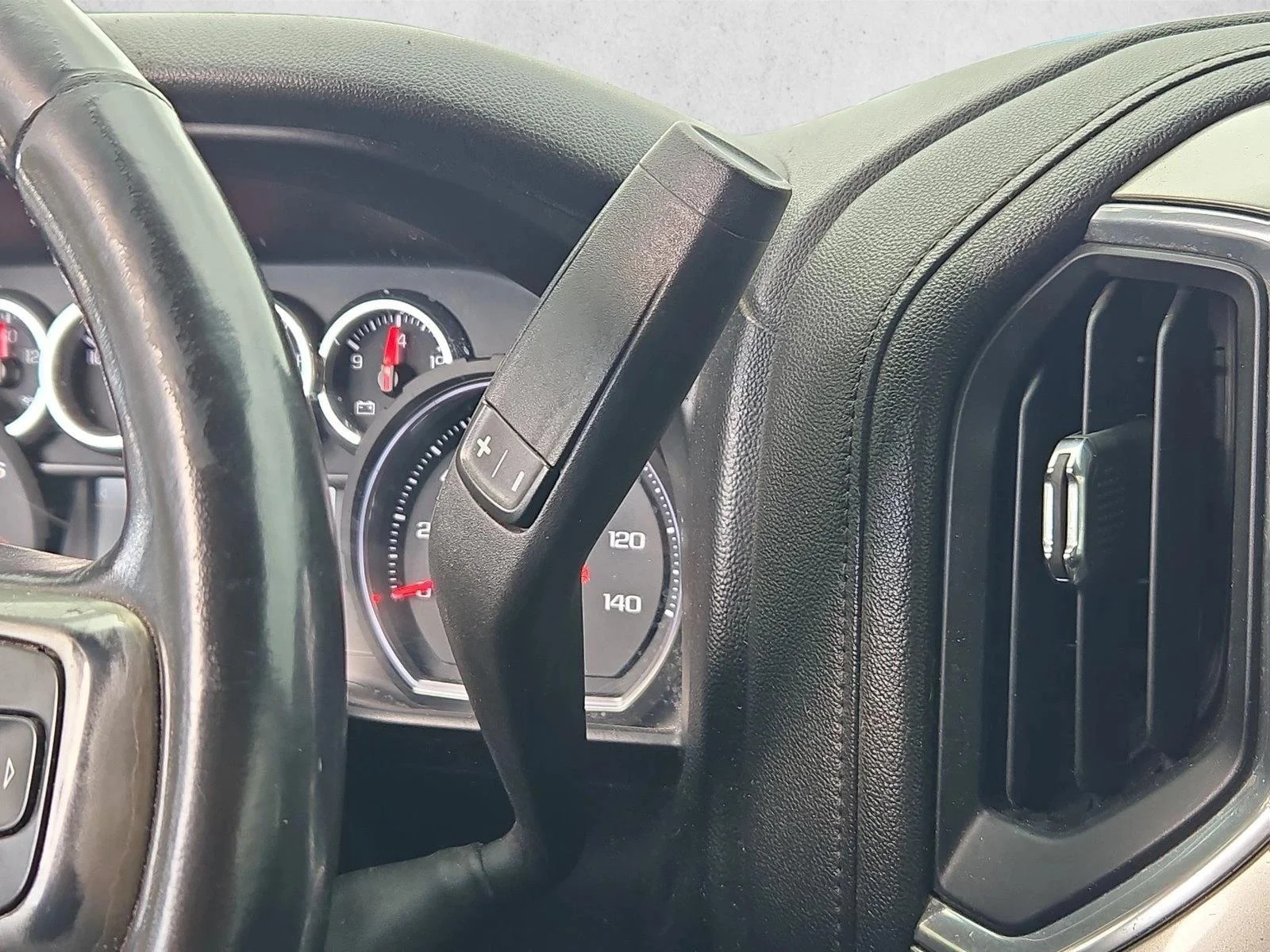 Used 2019 Satin Steel Metallic Chevrolet RST image 11