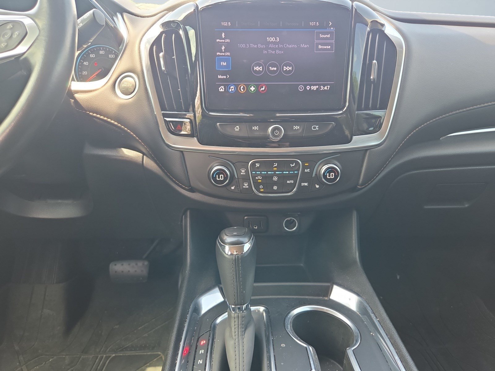 2020 Chevrolet Traverse 1LT - Photo 12