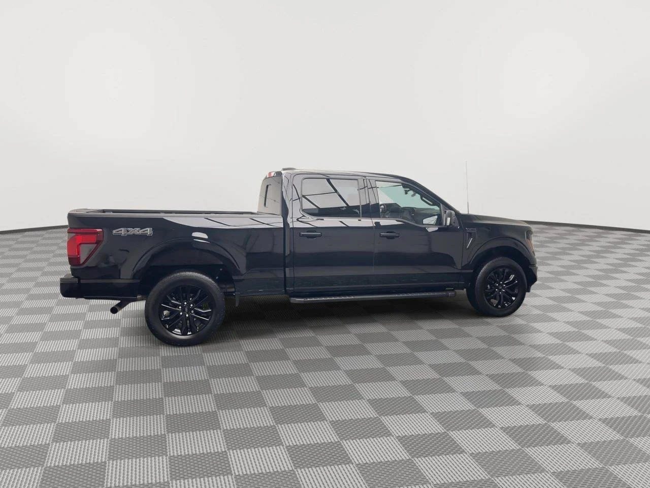 Used 2024 Black Ford XLT image 42