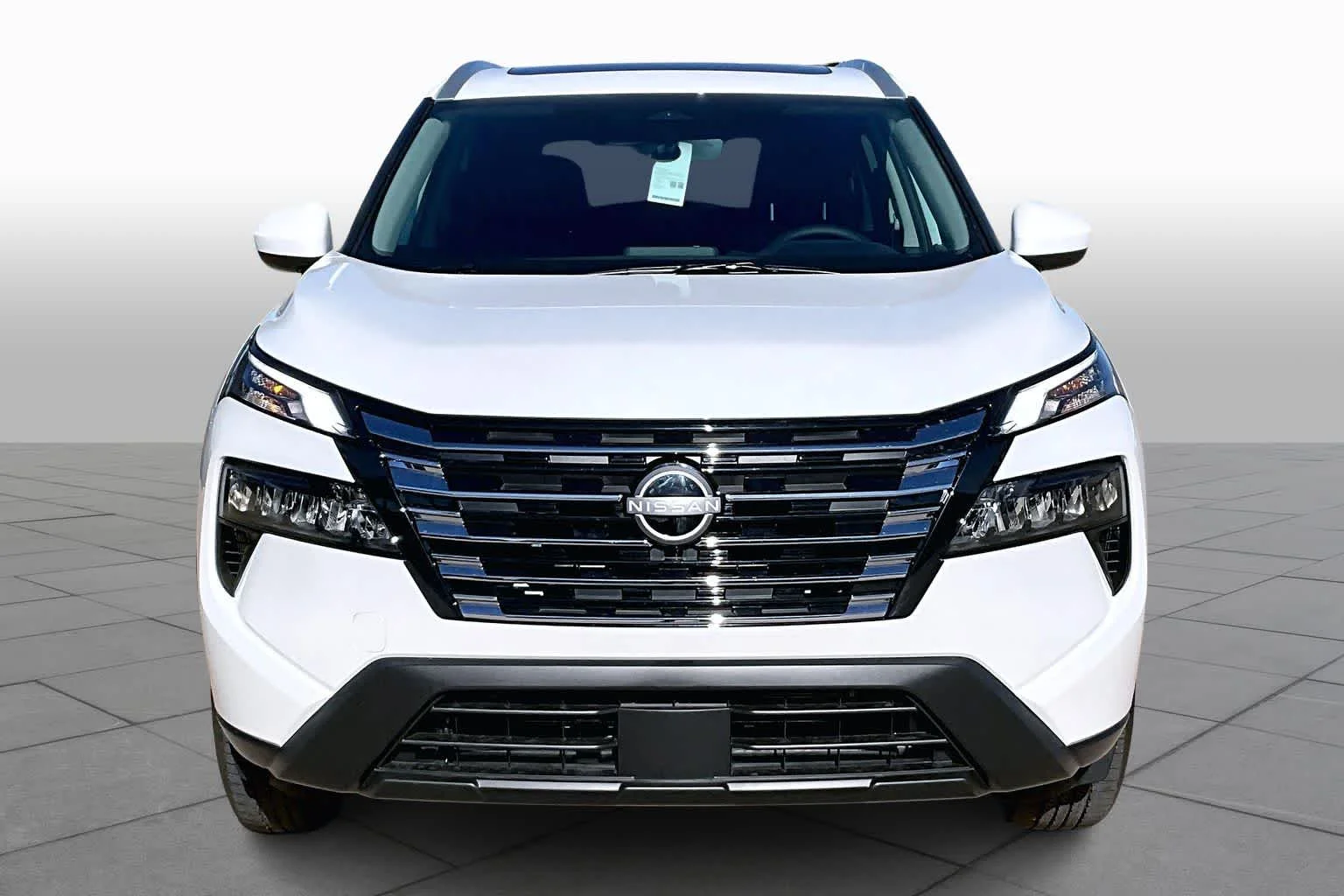 New 2026 Everest White Pearl TriCoat Nissan SV image 3