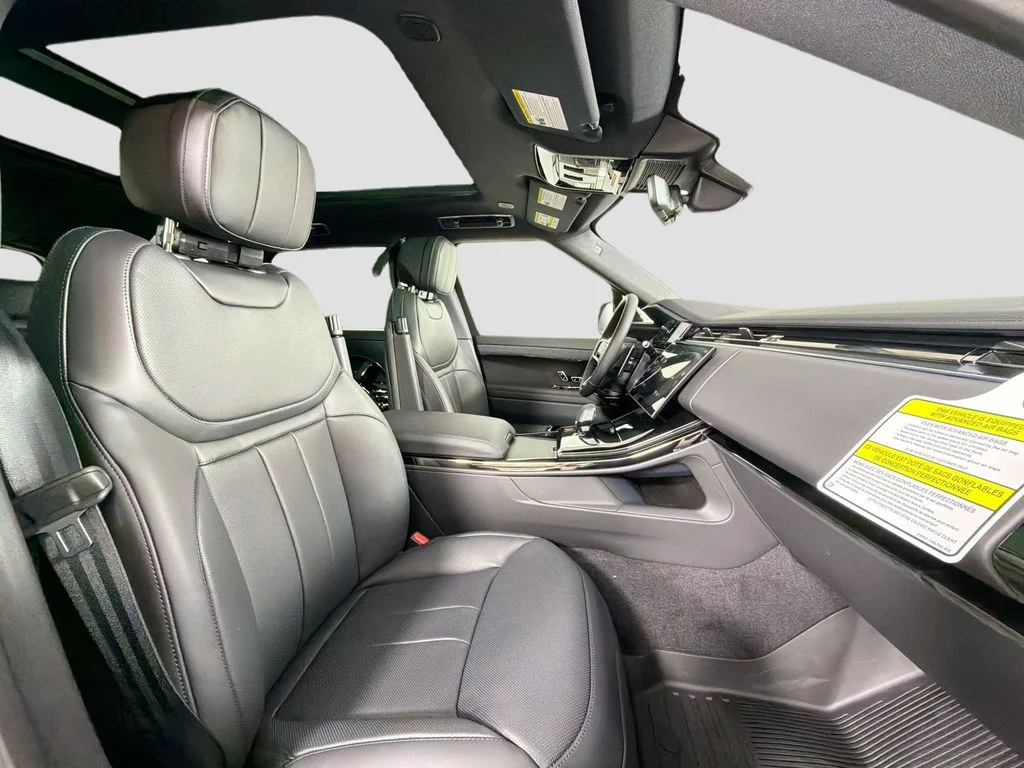 New 2026 Borasco Grey Land Rover Dynamic SE image 30