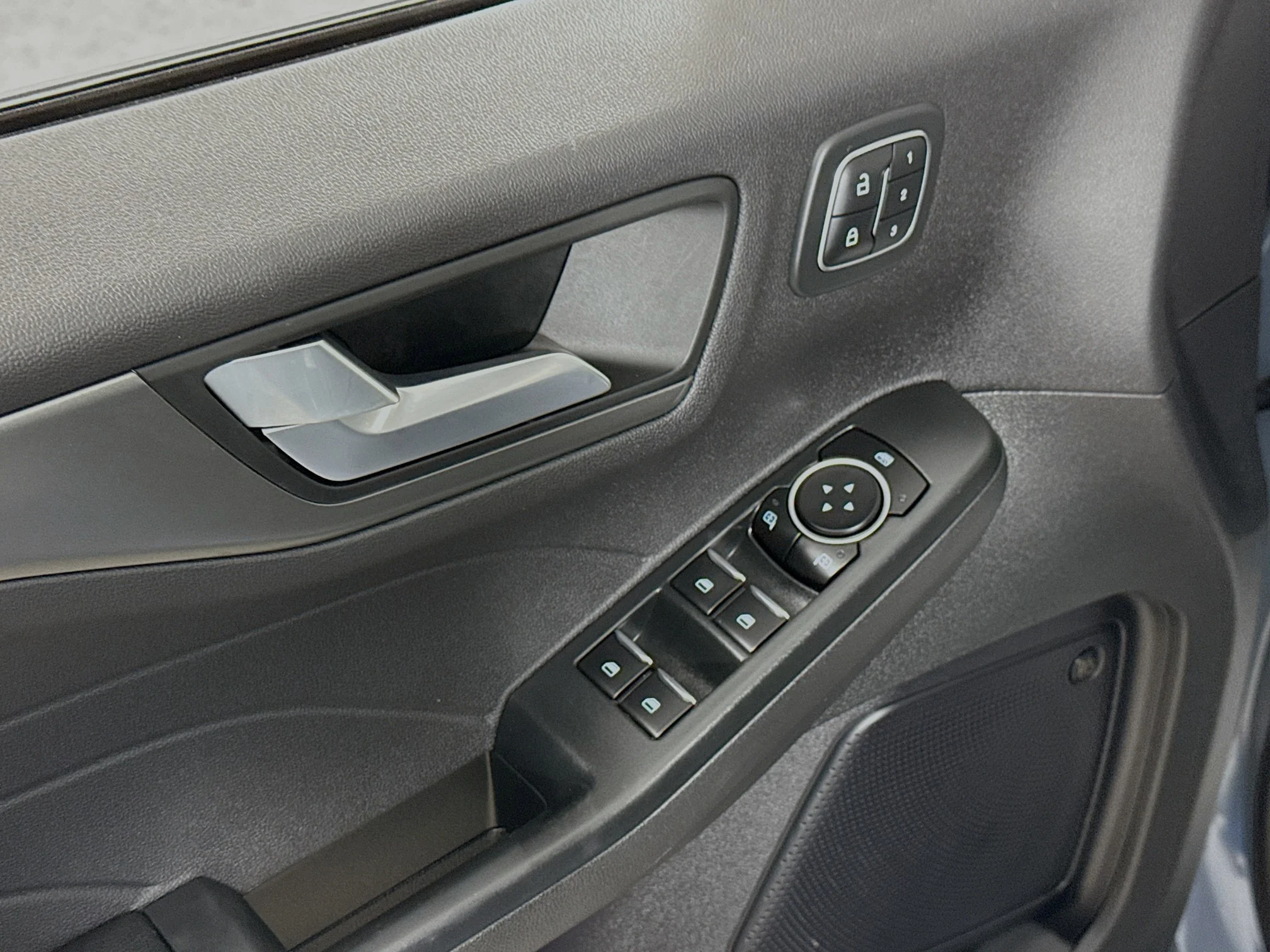Used 2023 Vapor Blue Metallic Ford Active image 18