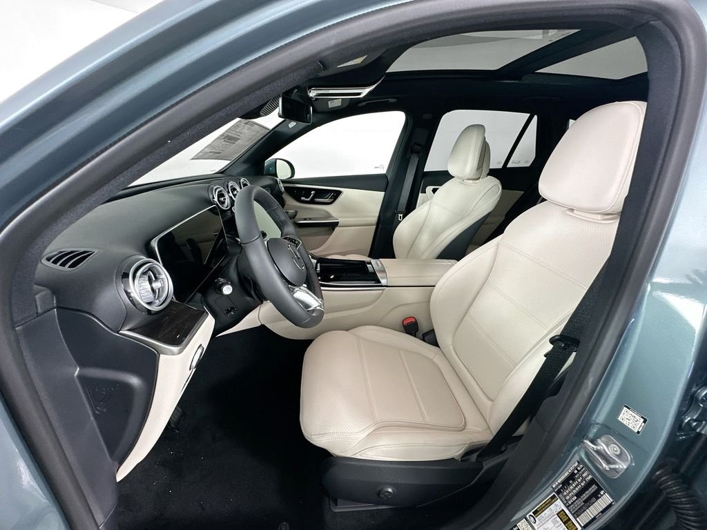 New 2026 Verde Silver Metallic Mercedes-Benz GLC 300 image 22