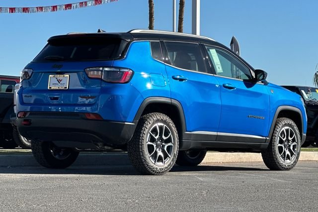 2026 Jeep Compass Trailhawk - Photo 7