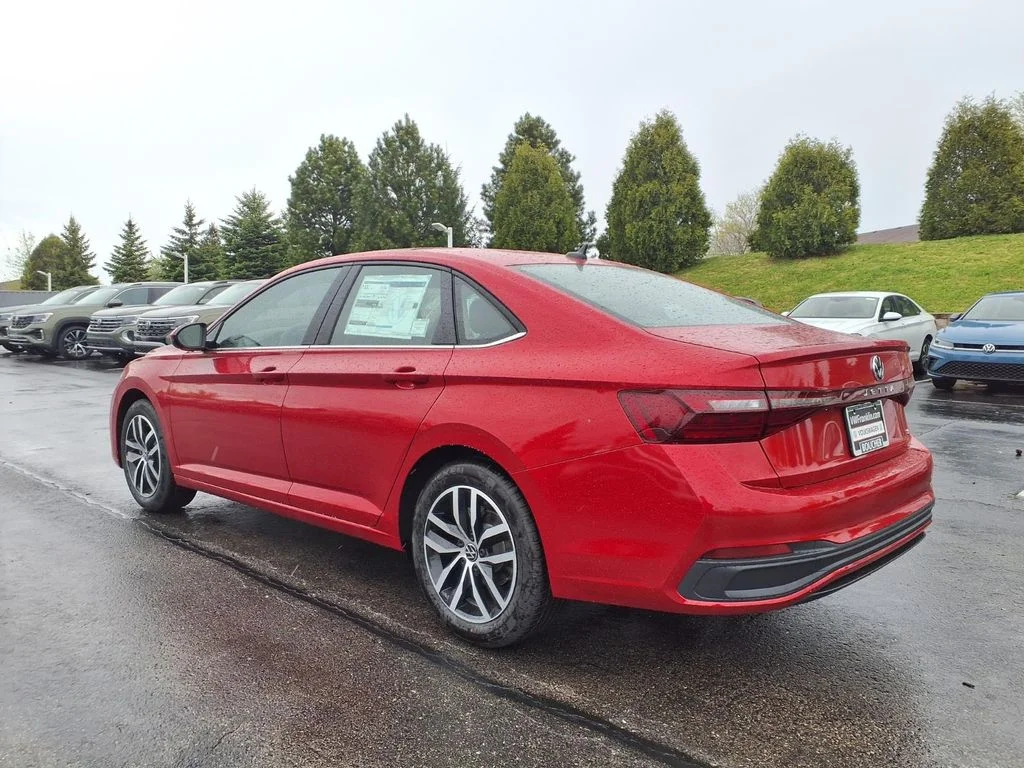 New 2026 Kings Red Metallic Volkswagen 1.5T SE image 4