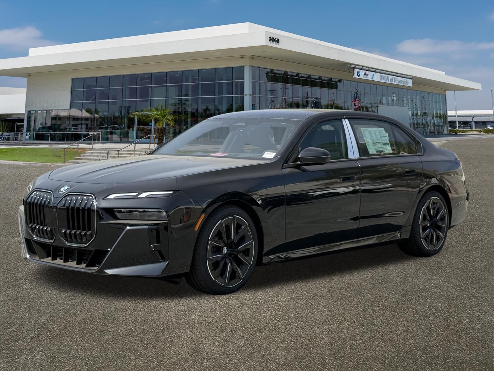New 2026 Black Sapphire Metallic BMW 740i image 4