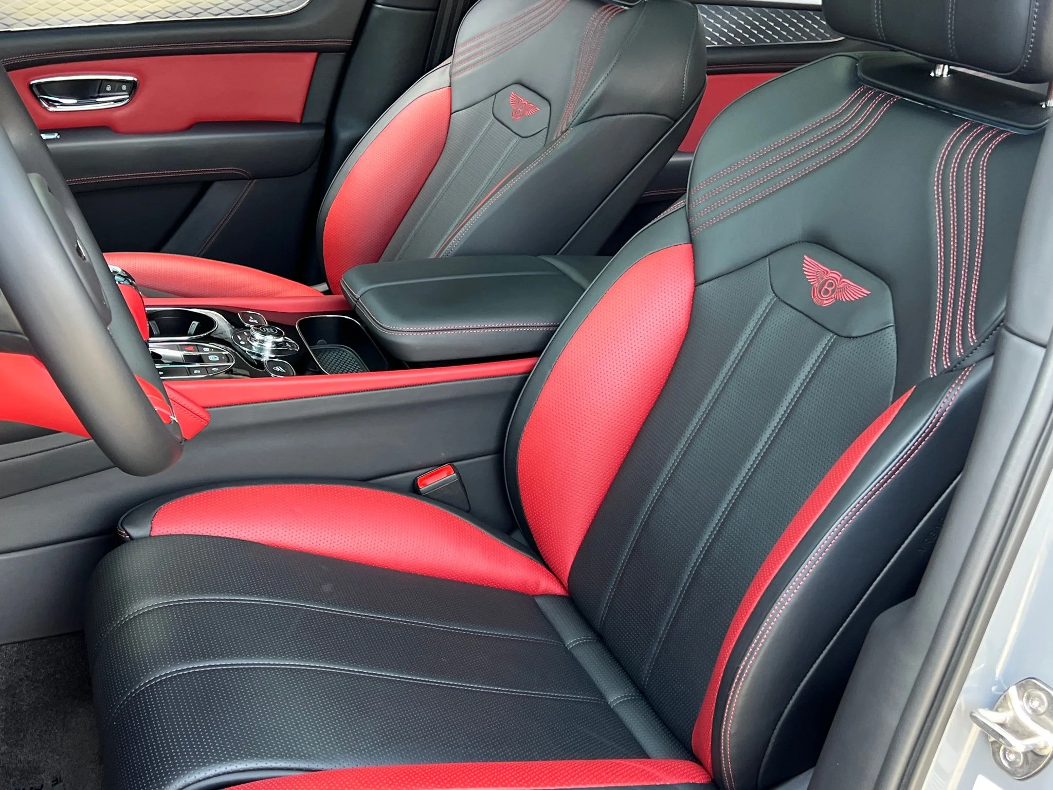 Certified Used 2024  Bentley S image 18