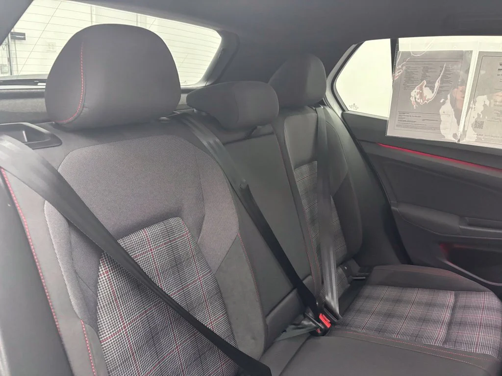 Used 2022 White Volkswagen 2.0T SE image 39