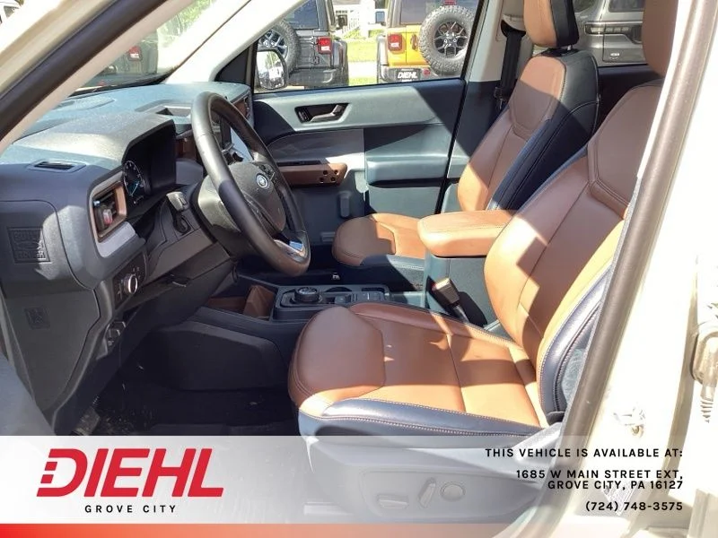 Used 2024  Ford Lariat image 21