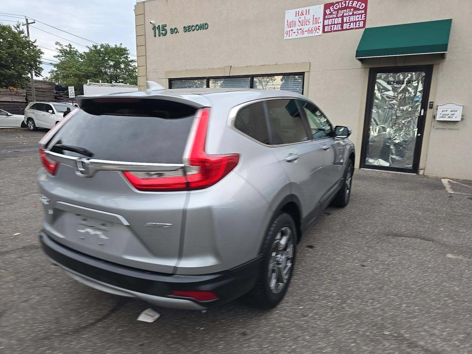 Used 2018 Lunar Silver Metallic Honda EX image 3