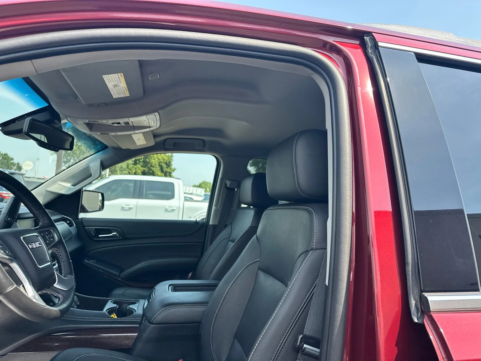 Used 2018 Red GMC SLT image 12