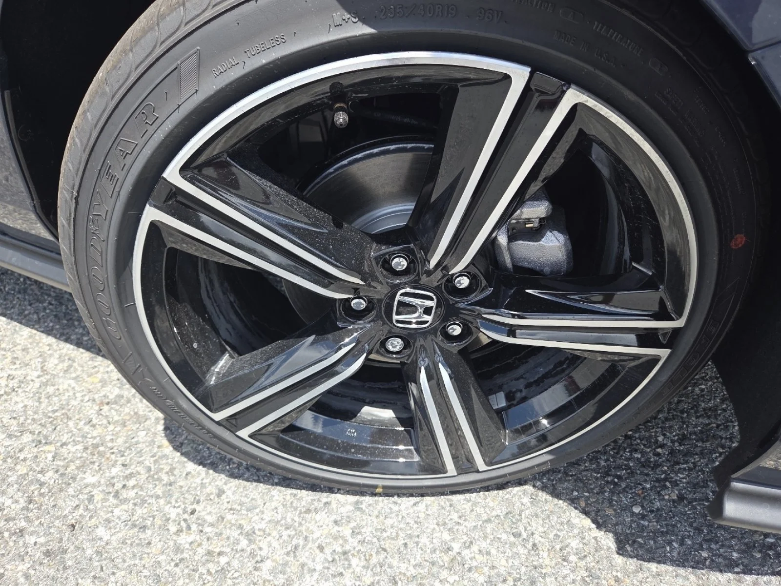 New 2026 Canyon River Blue Metallic Honda SE image 5