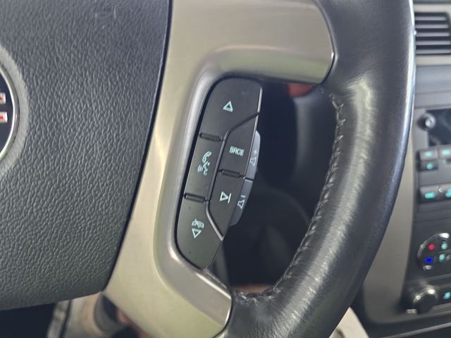 Used 2011 Silver GMC SLE image 17