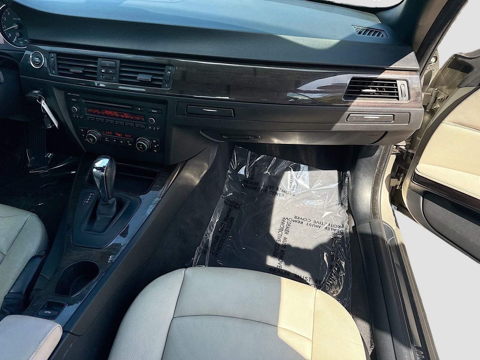 2011 BMW 3 Series 328i - Photo 17